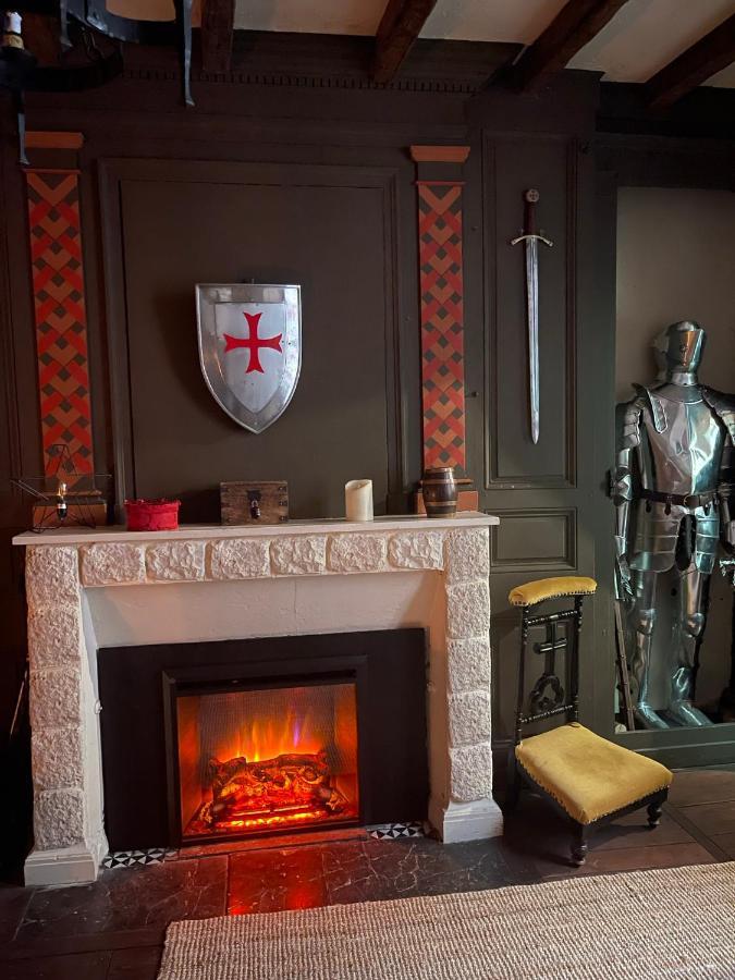 Une Nuit Comme Un Chevalier! Coeur Historique - Hypercentre. Troyes Eksteriør billede